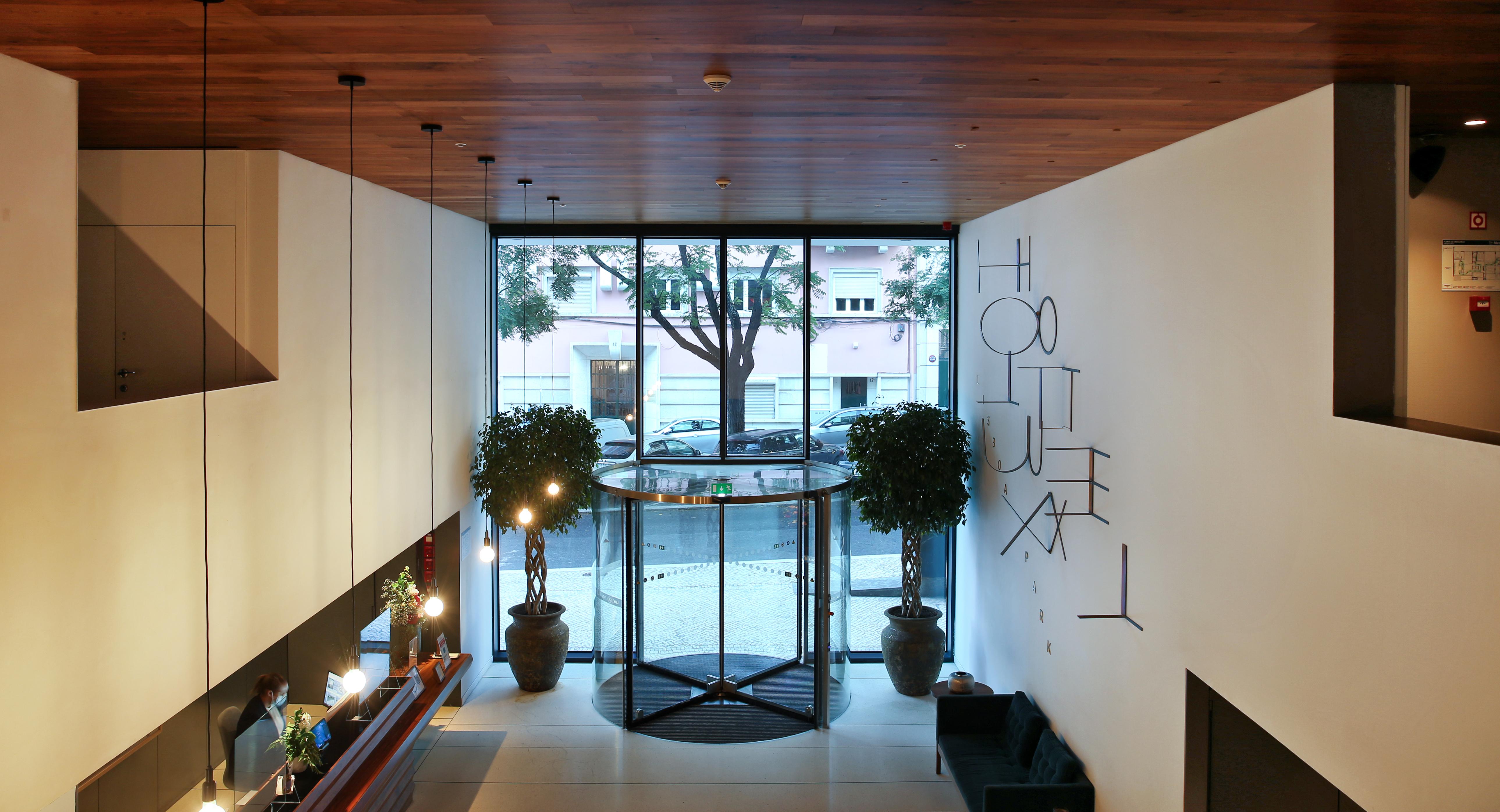 Lux Park 4*