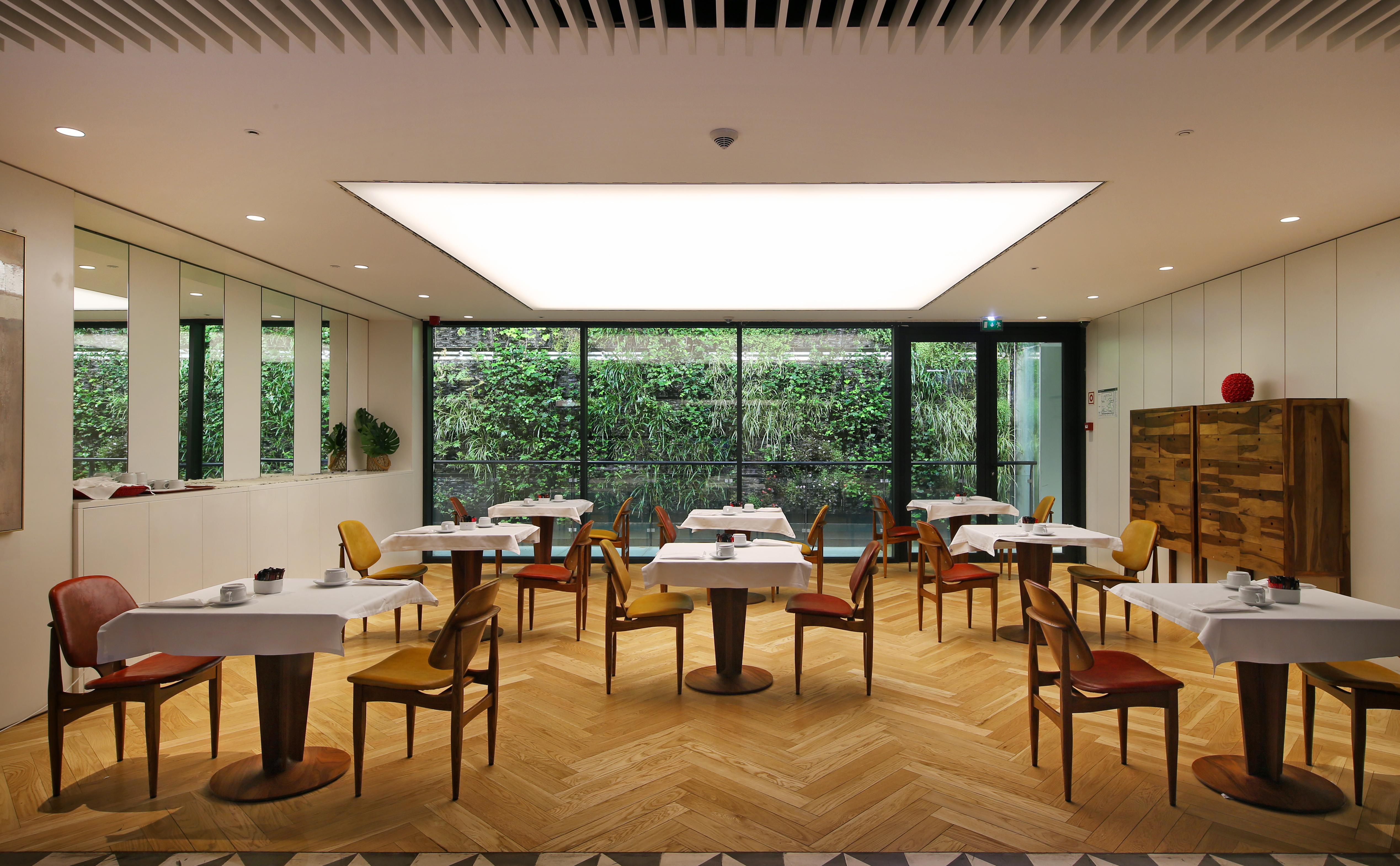 Hotel Lux Park 4*